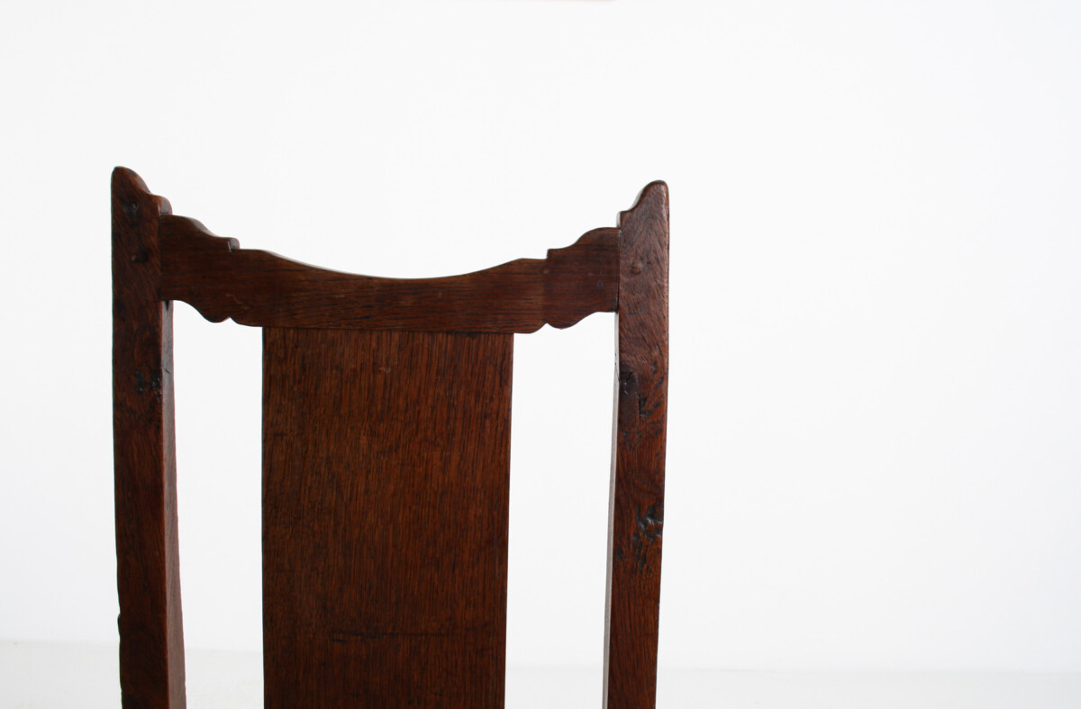 A Pair of Estate Made English Oak George I Hall Chairs, Early 18th Century - Image 5