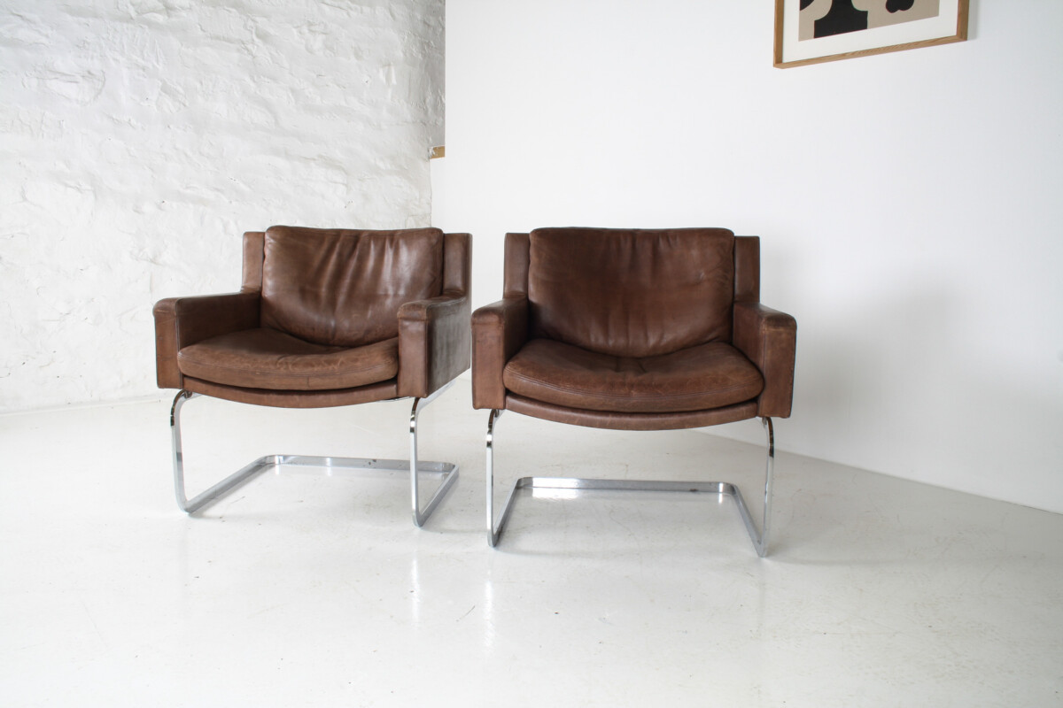 A Pair of Robert Haussmann for De Sede DS-201 Mid Century Brown Leather Armchairs - Image 19
