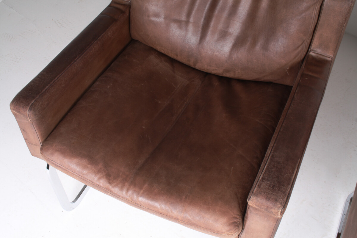 A Pair of Robert Haussmann for De Sede DS-201 Mid Century Brown Leather Armchairs - Image 16