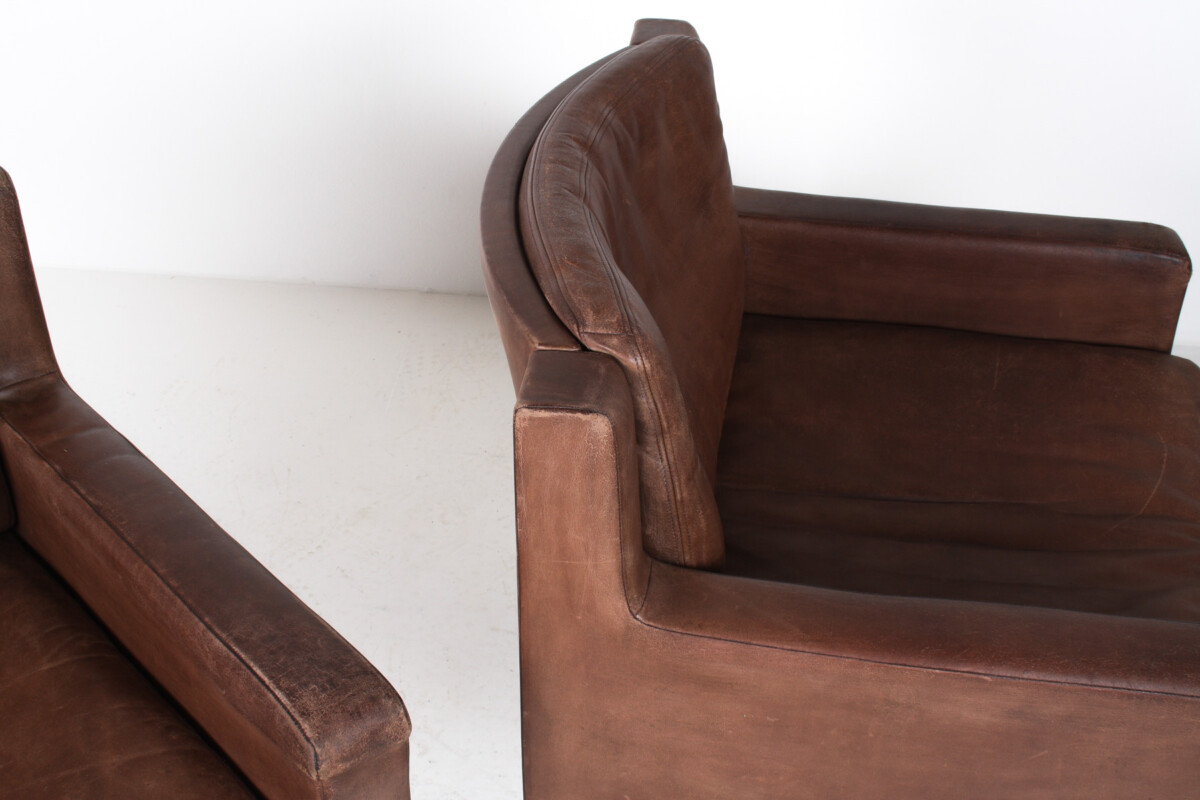 A Pair of Robert Haussmann for De Sede DS-201 Mid Century Brown Leather Armchairs - Image 10
