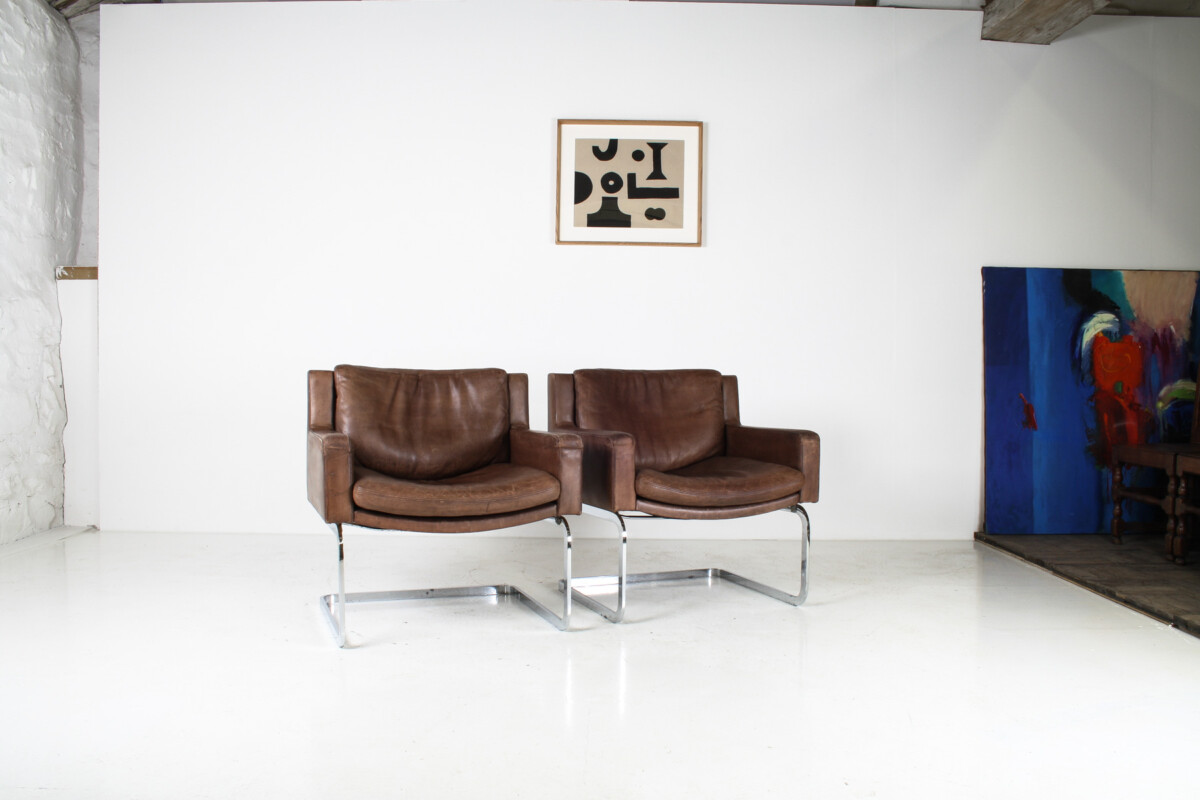 A Pair of Robert Haussmann for De Sede DS-201 Mid Century Brown Leather Armchairs - Image 20