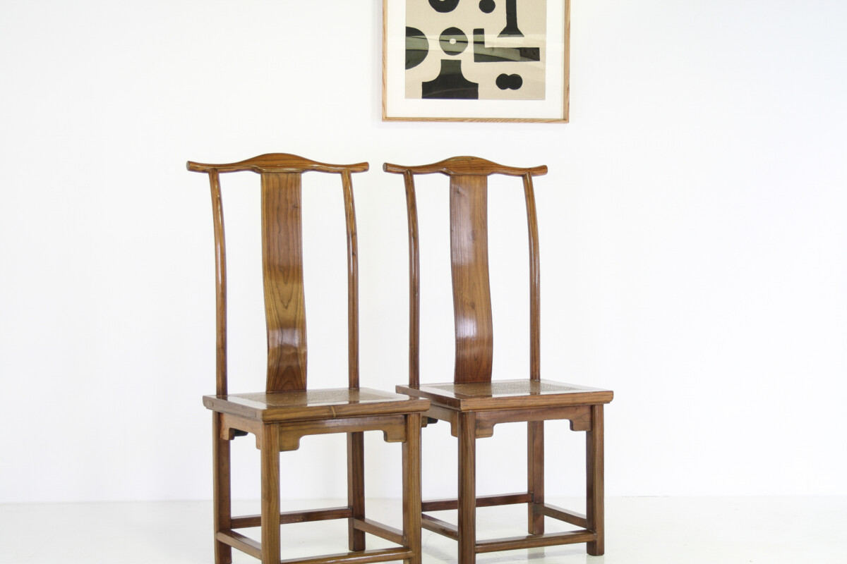 A Pair of Lacquered Chinese Northern Elm Yoke Back 'Officials Hat' Chairs - Image 6