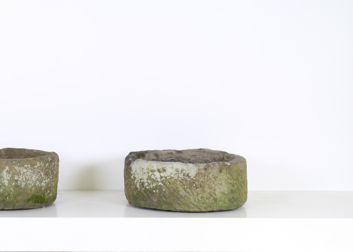 Weathered Pair of 19th Century English Carved Sandstone Garden Planters - Image 8