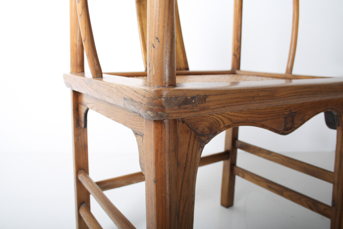 Antique 19th Century Chinese Elm Quanyi Horseshoe Back Armchair - Image 14