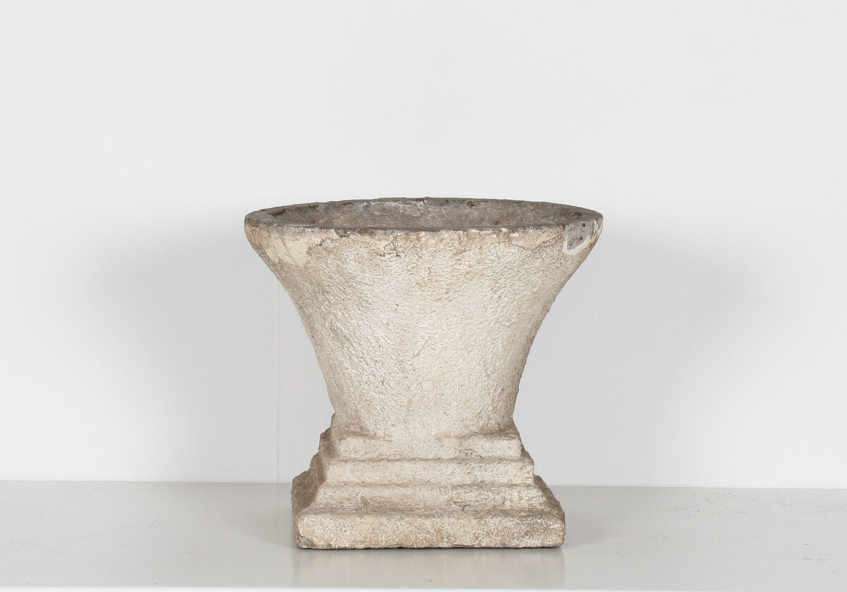 Mid Century Concrete Garden House Planter with Weathered Patina in the manner of Willy Guhl - Image 4