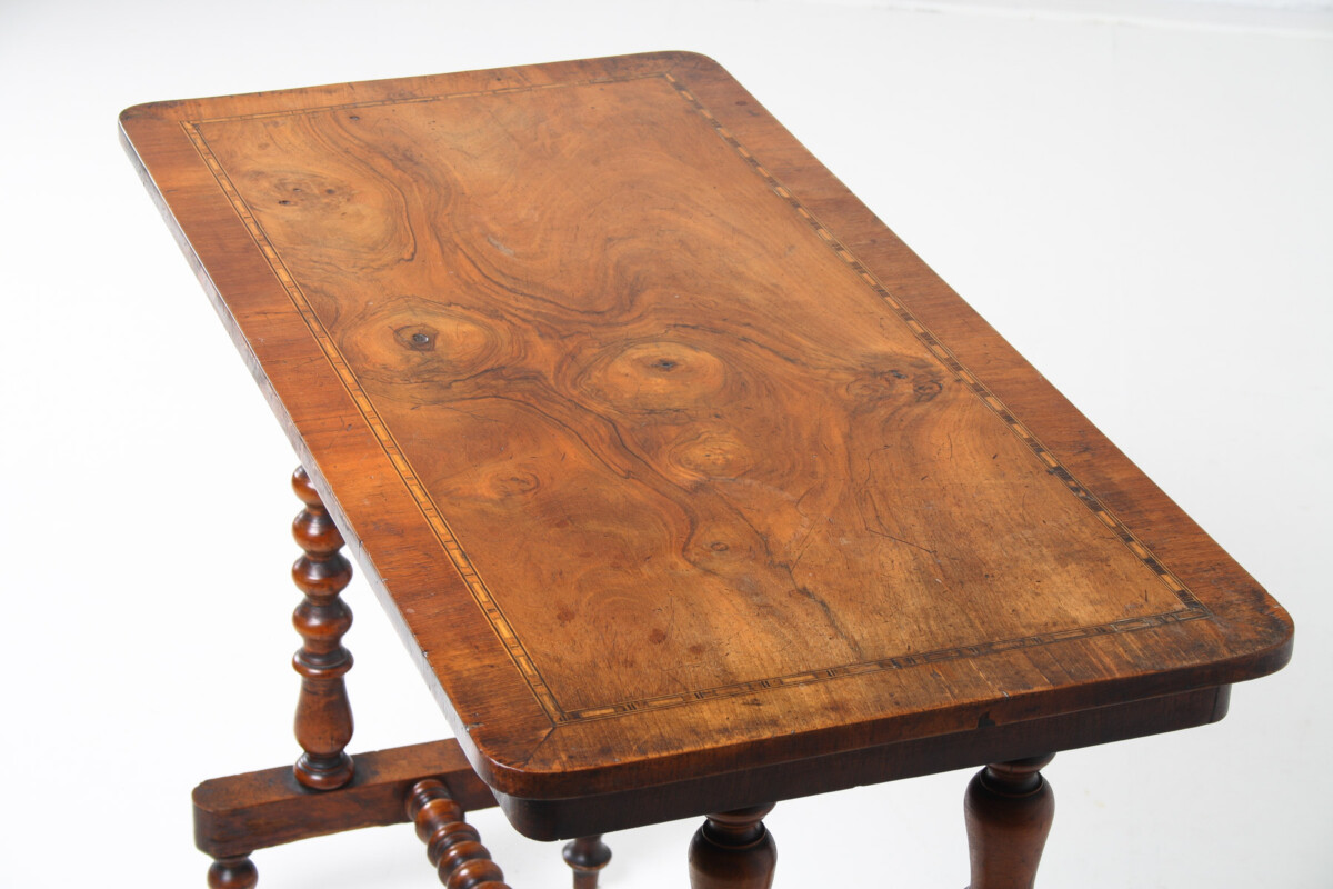 An elegant 19th Century Figured Walnut Bobbin Leg Stretcher Side Table - Image 13