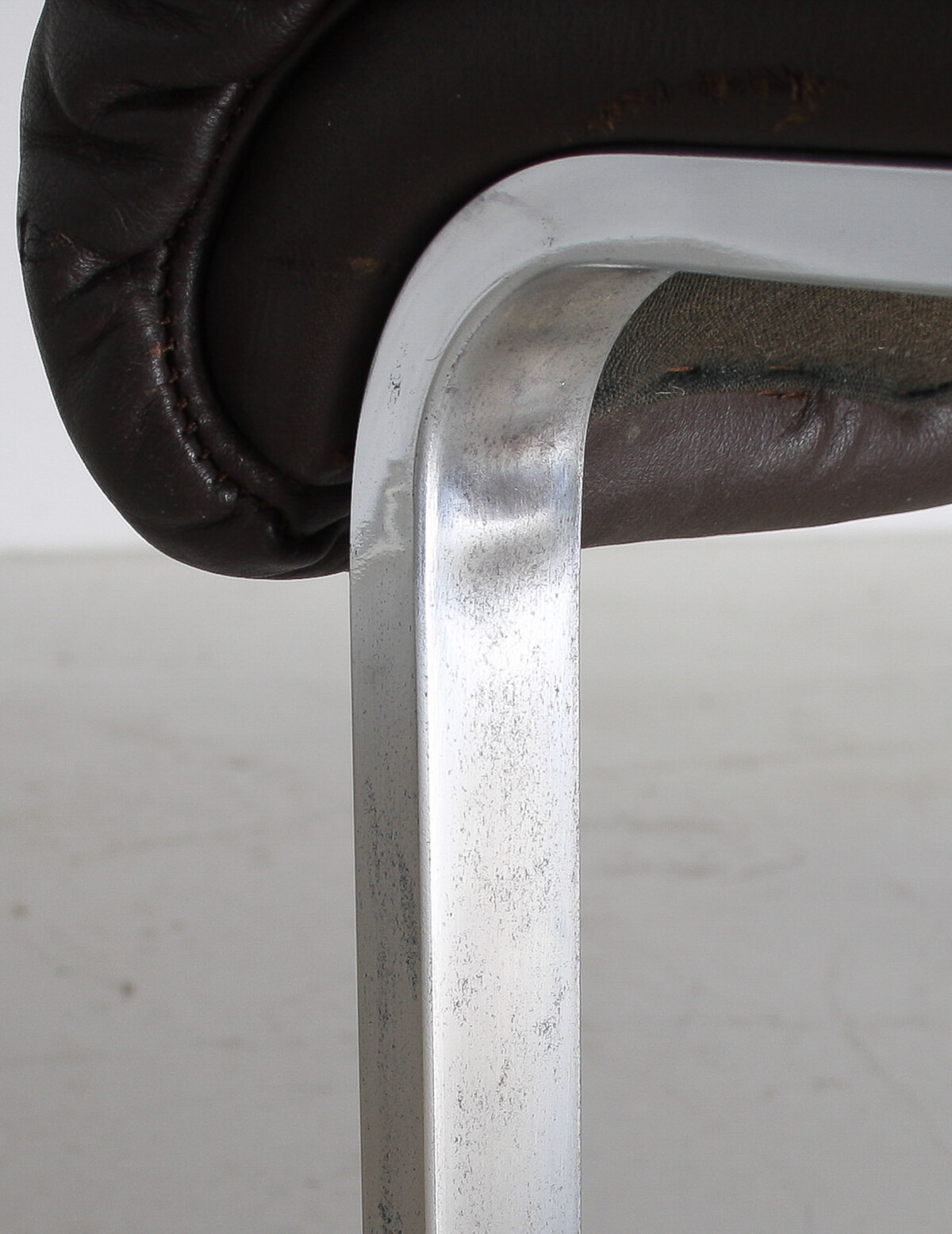 Mid-Century 1970s Brown Leather and Chrome Chair Set by Hans Eichenberger - Image 19
