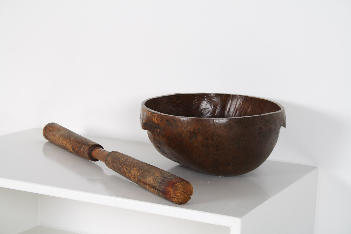 A Very Large Primitive Hand-Carved Antique Wooden Bowl Mortar and Pestle - Image 17