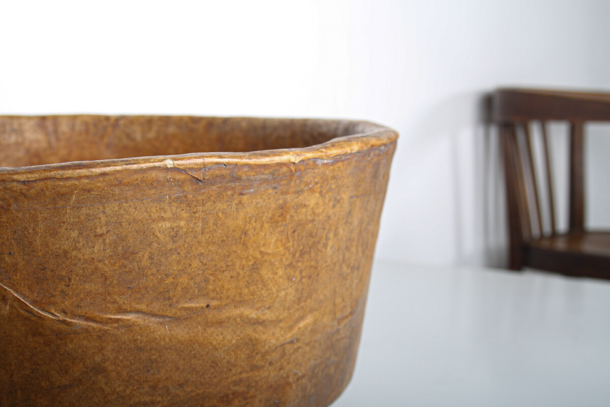 Unusual Large Decorative Antique Papier Mâché Bowl - Image 5