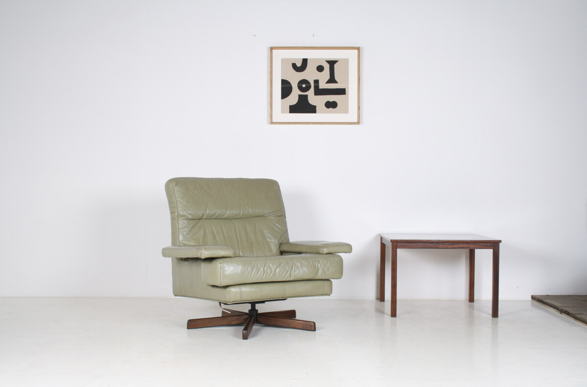 Danish Mid-Century 1960s Sage Green Leather Swivel Lounge Chair with Tilt - Image 8