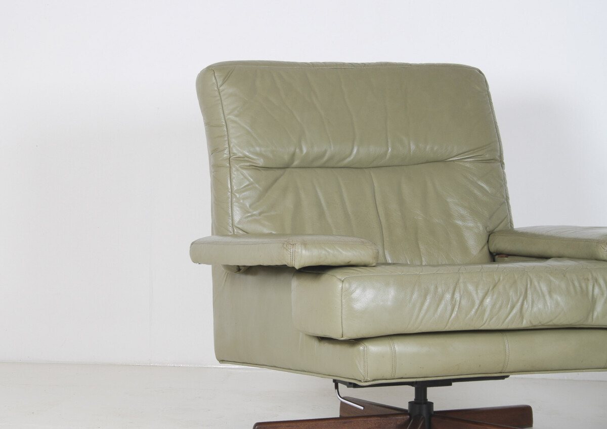 Danish Mid-Century 1960s Sage Green Leather Swivel Lounge Chair with Tilt - Image 2