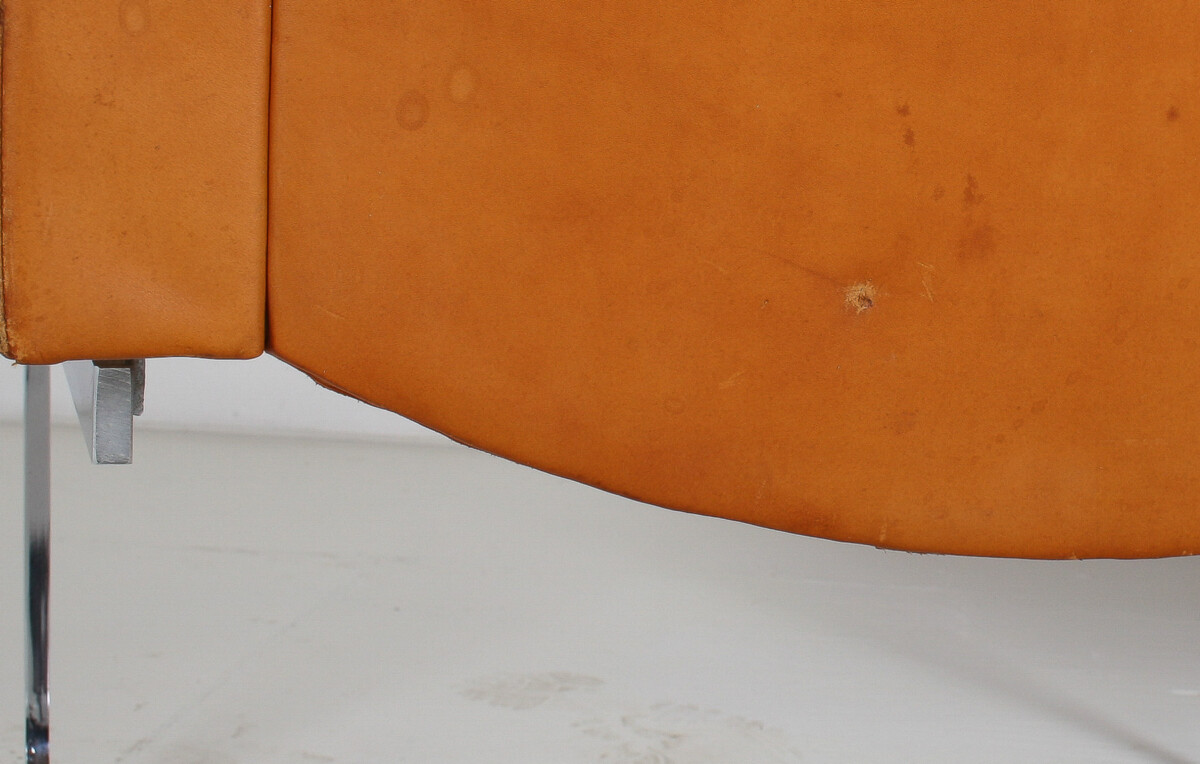 A Pair of Robert Haussmann for De Sede DS-201 Mid Century Tan Leather Chairs - Image 18