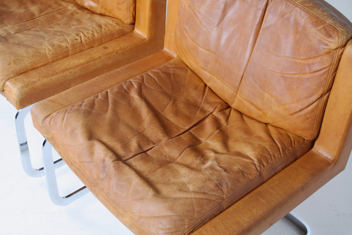 A Pair of Robert Haussmann for De Sede DS-201 Mid Century Tan Leather Chairs - Image 16