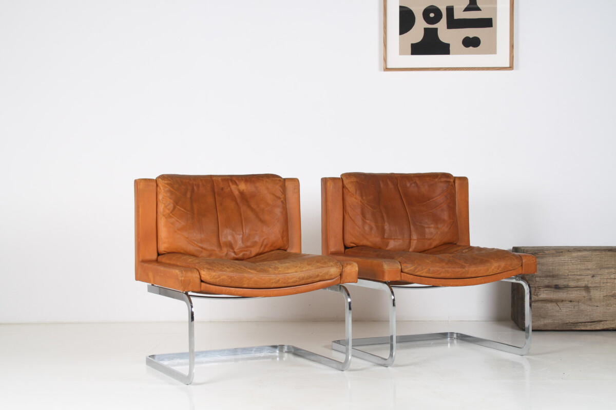 A Pair of Robert Haussmann for De Sede DS-201 Mid Century Tan Leather Chairs - Image 5