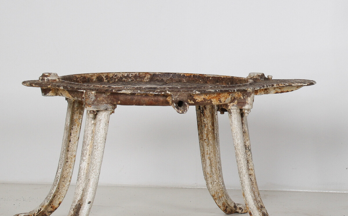 Unusual 19th Century Victorian Cast Iron Garden Side Table or Pot Stand - Image 5