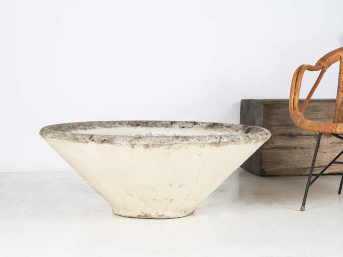 A Large 1960s Mid Century Modernist Concrete Planter in the manner of Willy Guhl