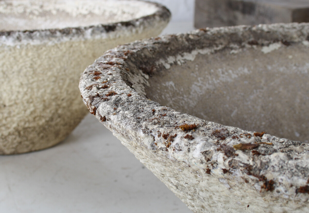 A Large Pair of Mid-Century Modernist Concrete Planters in the manner of Willy Guhl - Image 14