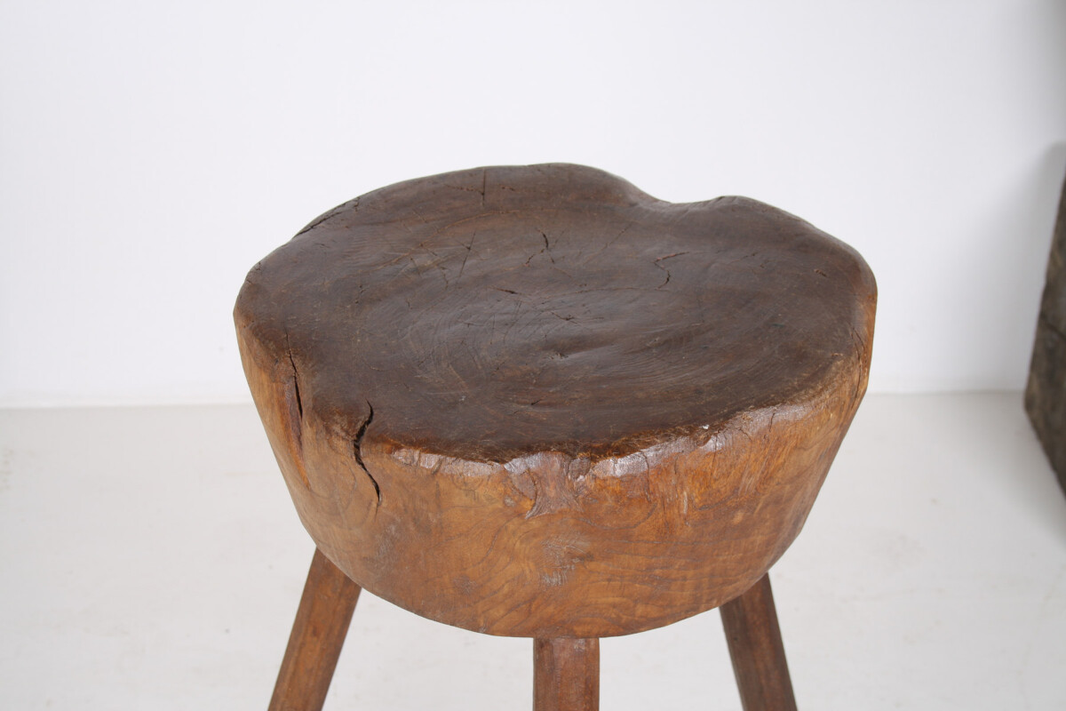 A Primitive 19th Century Wabi-Sabi Elm Side Table Display Stand or Stool - Image 5