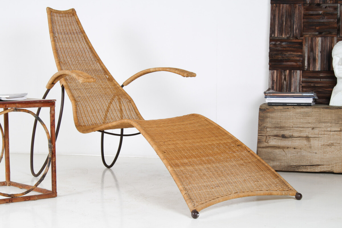 1930s Modernist Wrought Iron Frame Wicker Sun Longer Chaise with Arms and Footrest - Image 13