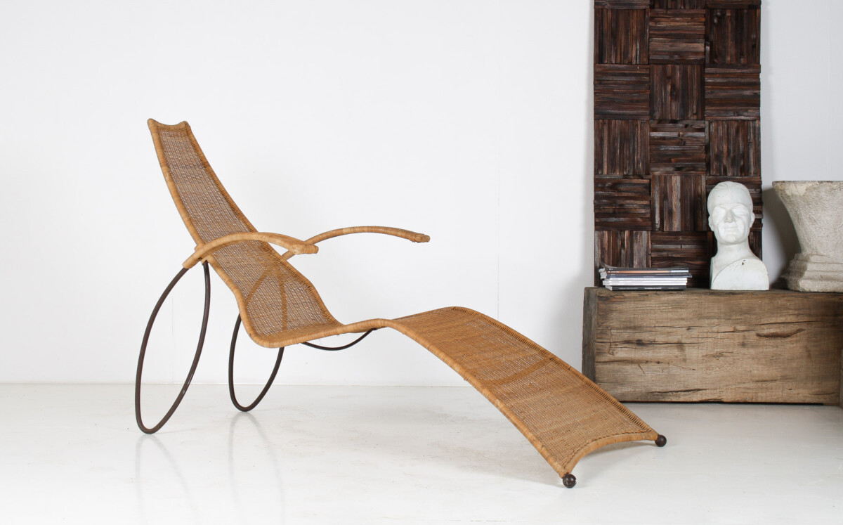 1930s Modernist Wrought Iron Frame Wicker Sun Longer Chaise with Arms and Footrest
