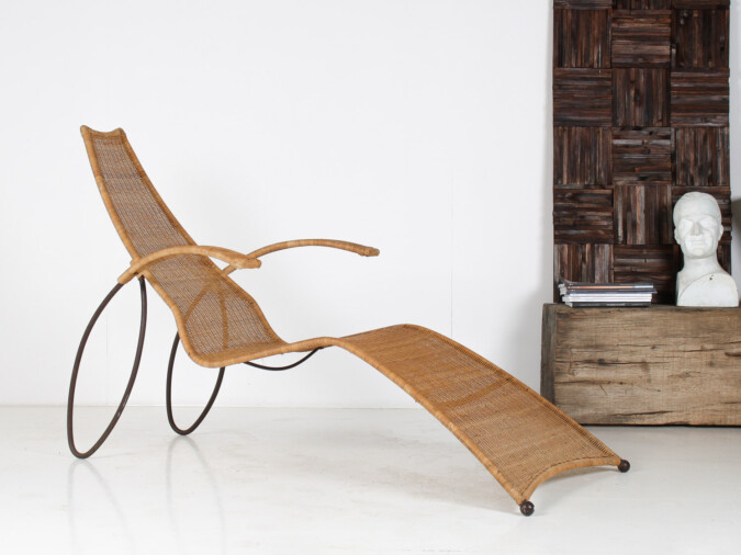 1930s Modernist Wrought Iron Frame Wicker Sun Longer Chaise with Arms and Footrest