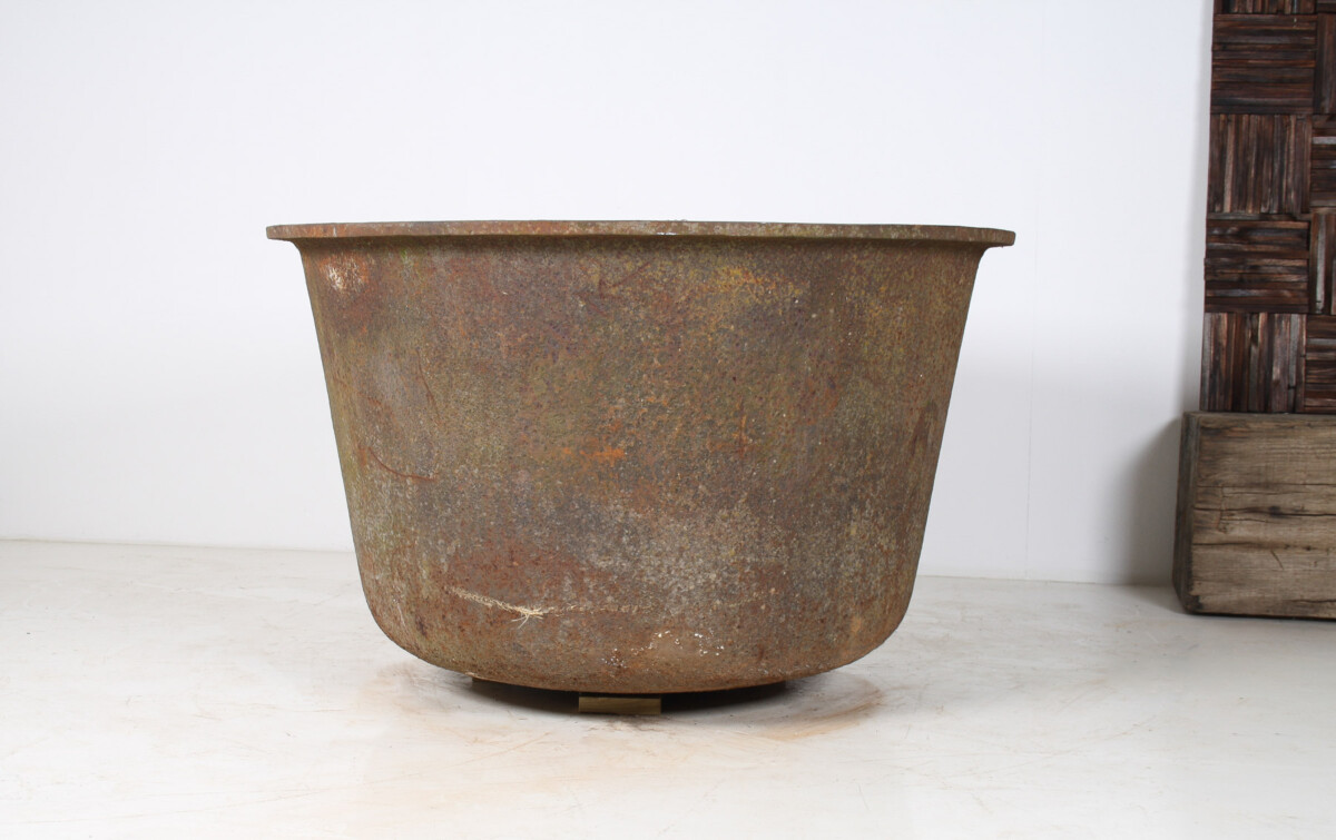 A Large-Scale 4ft Antique Cast Iron Cauldron Planter Pot with Enamelled Verdigris Patina - Image 5