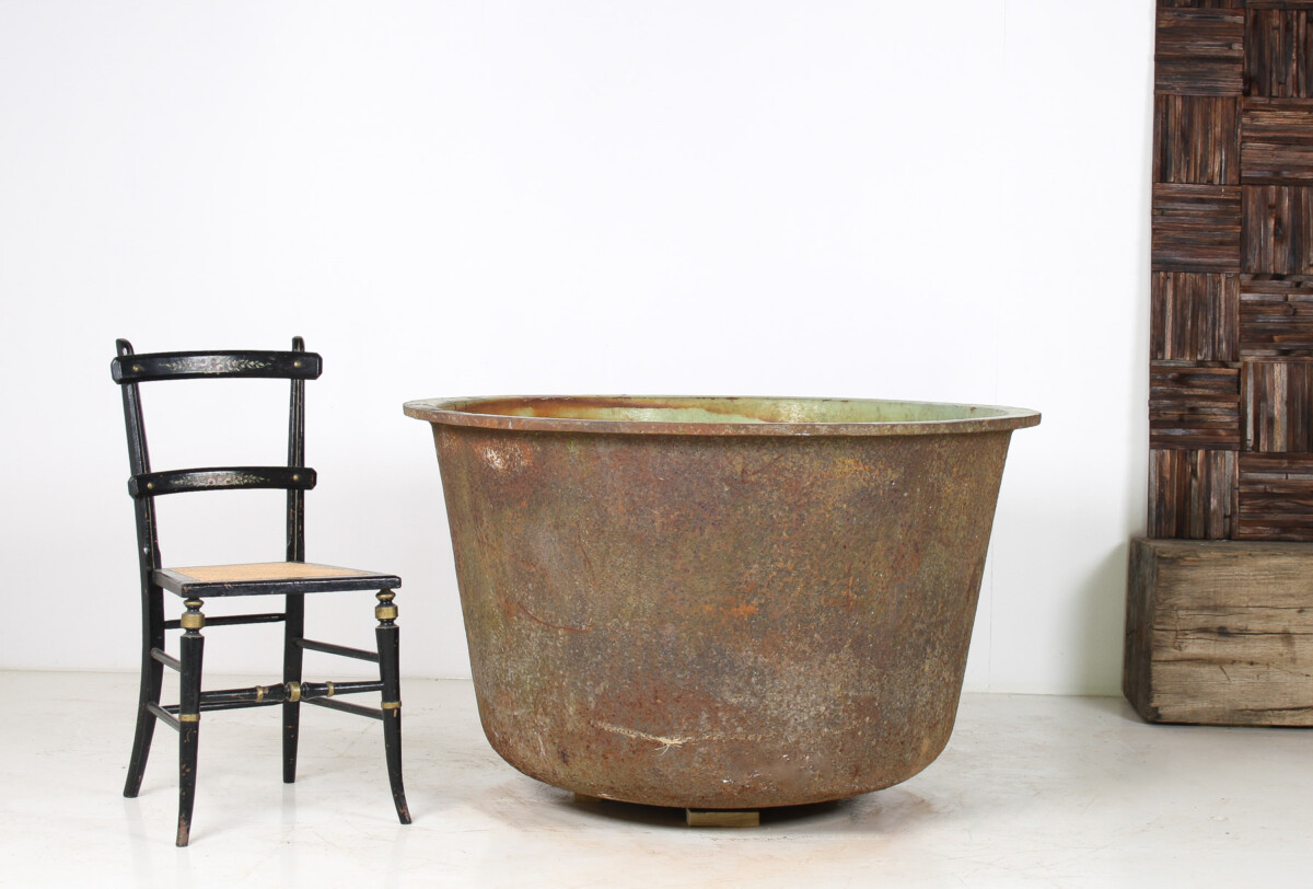 A Large-Scale 4ft Antique Cast Iron Cauldron Planter Pot with Enamelled Verdigris Patina - Image 2