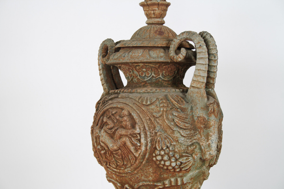 Outstanding Large-Scale Decorative Cast Iron Victorian Garden Urn Feature - Image 5