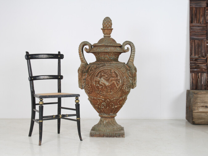 Outstanding Large-Scale Decorative Cast Iron Victorian Garden Urn Feature