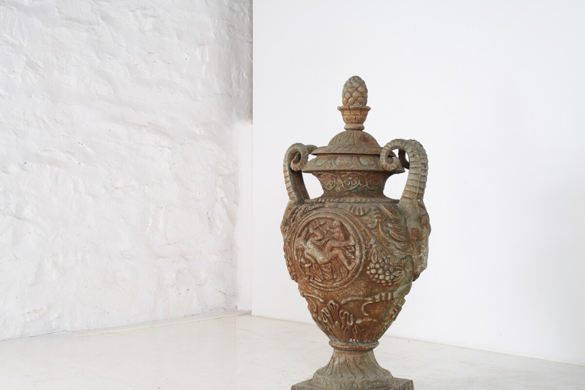 Outstanding Large-Scale Decorative Cast Iron Victorian Garden Urn Feature - Image 18