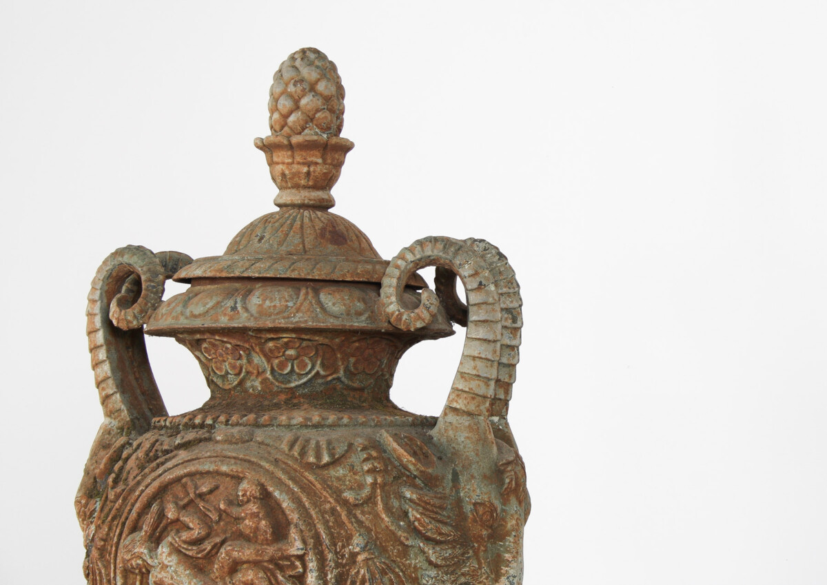Outstanding Large-Scale Decorative Cast Iron Victorian Garden Urn Feature - Image 2