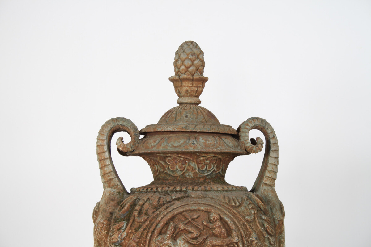 Outstanding Large-Scale Decorative Cast Iron Victorian Garden Urn Feature - Image 3