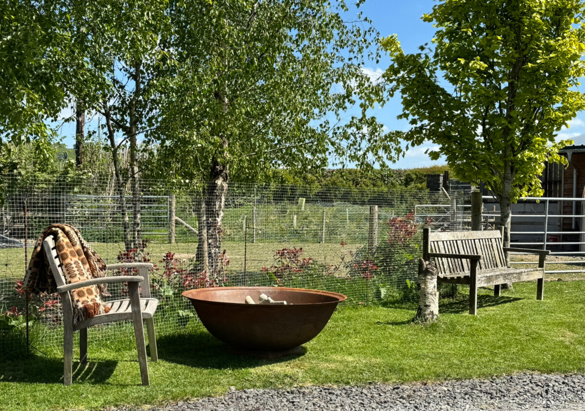 Large 4ft Natural Cast Iron Garden Fire Pit with a Rust Patina - Image 6