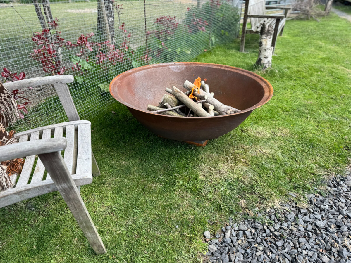 Large 4ft Natural Cast Iron Garden Fire Pit with a Rust Patina - Image 2
