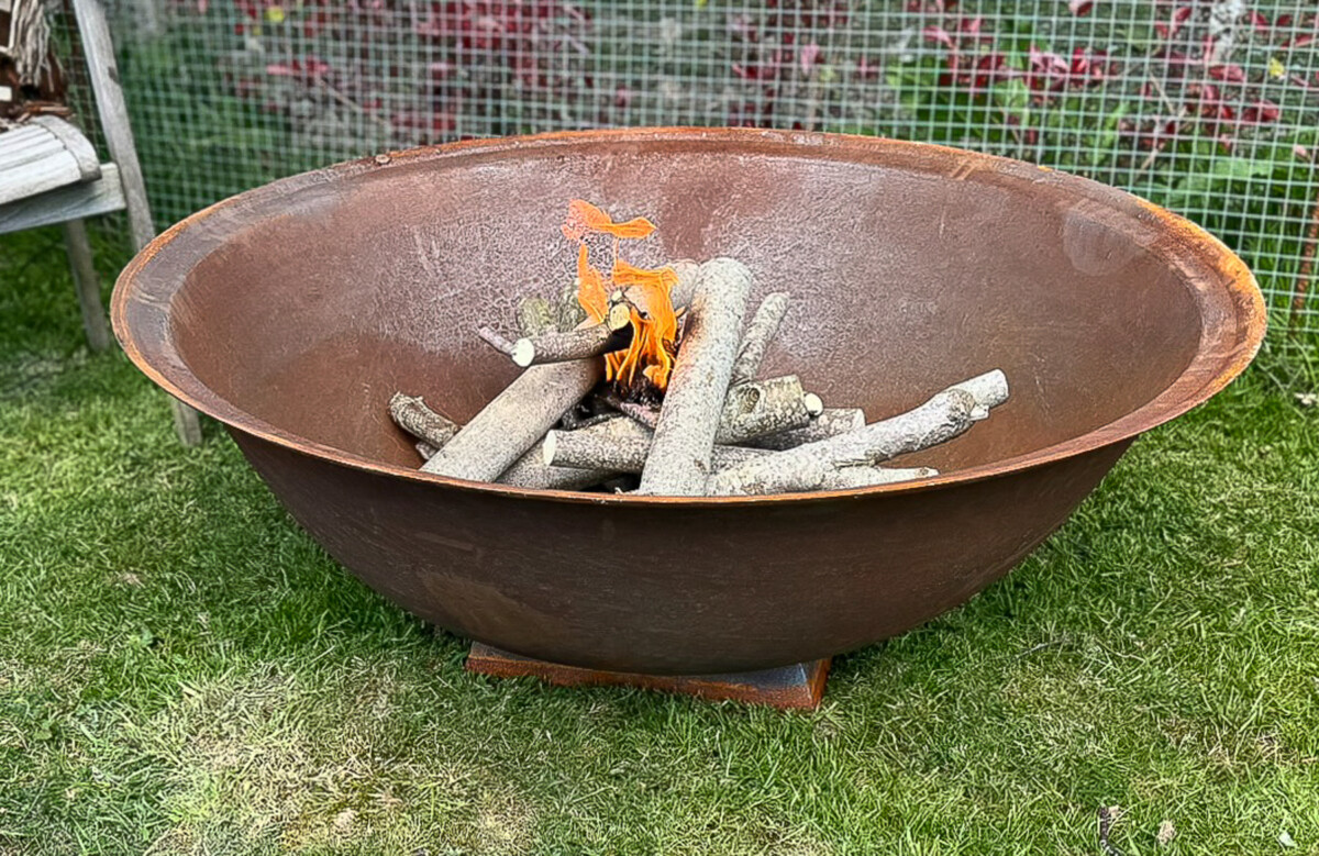 Large 4ft Natural Cast Iron Garden Fire Pit with a Rust Patina