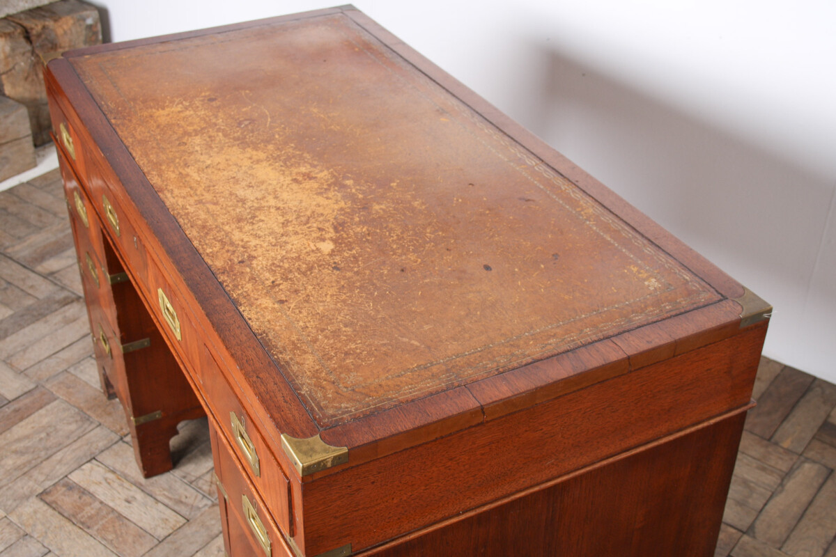 Original 19th-Century Antique British Campaign Desk Writing Table with Leather Top - Image 7