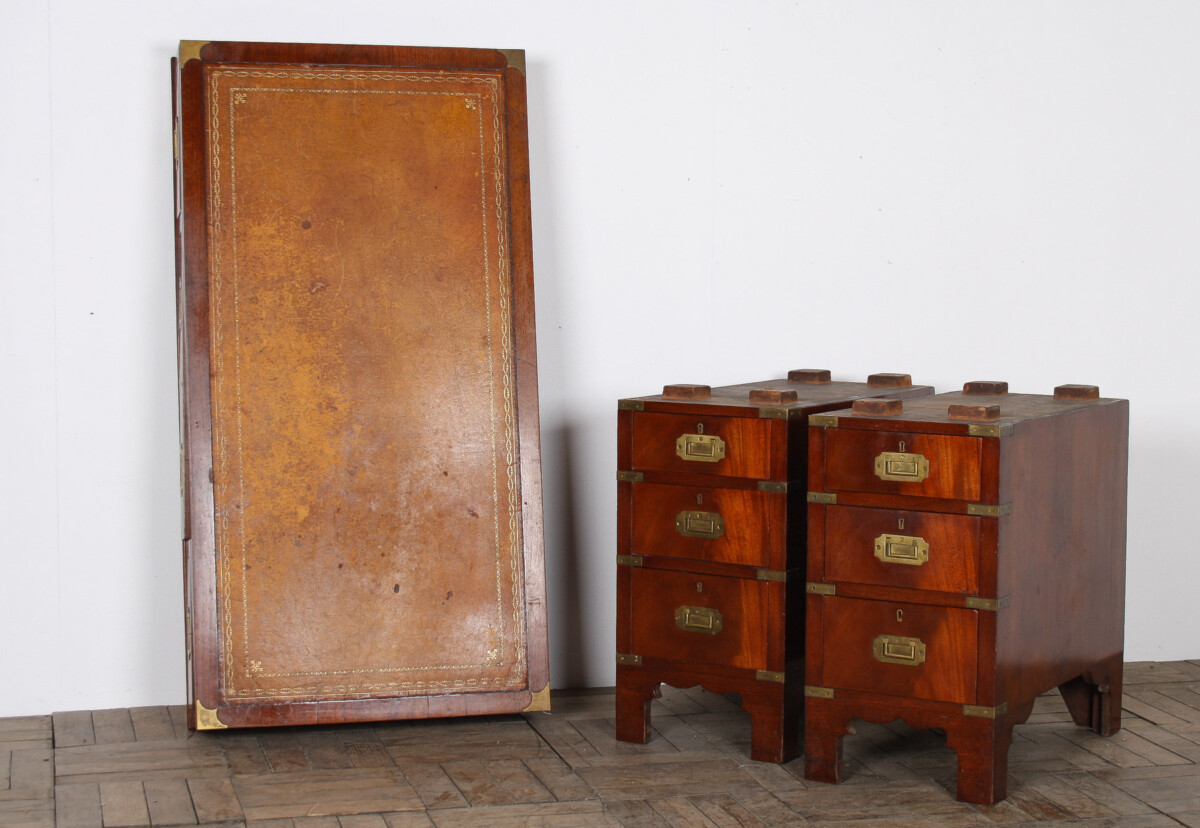 Original 19th-Century Antique British Campaign Desk Writing Table with Leather Top - Image 8