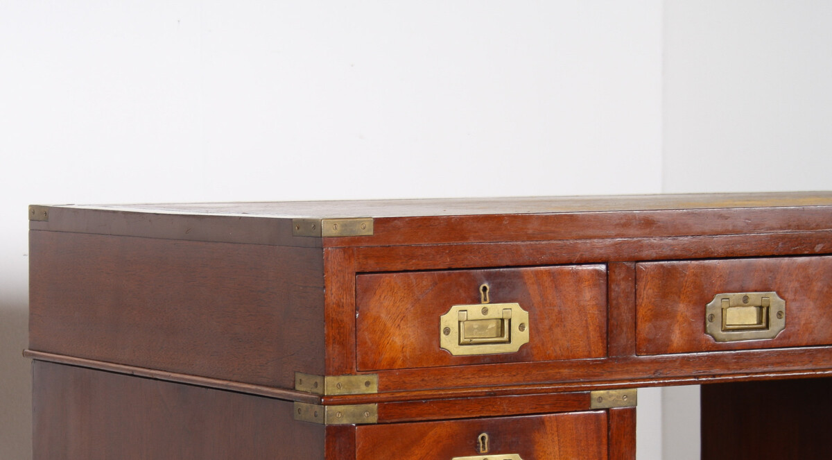 Original 19th-Century Antique British Campaign Desk Writing Table with Leather Top - Image 15