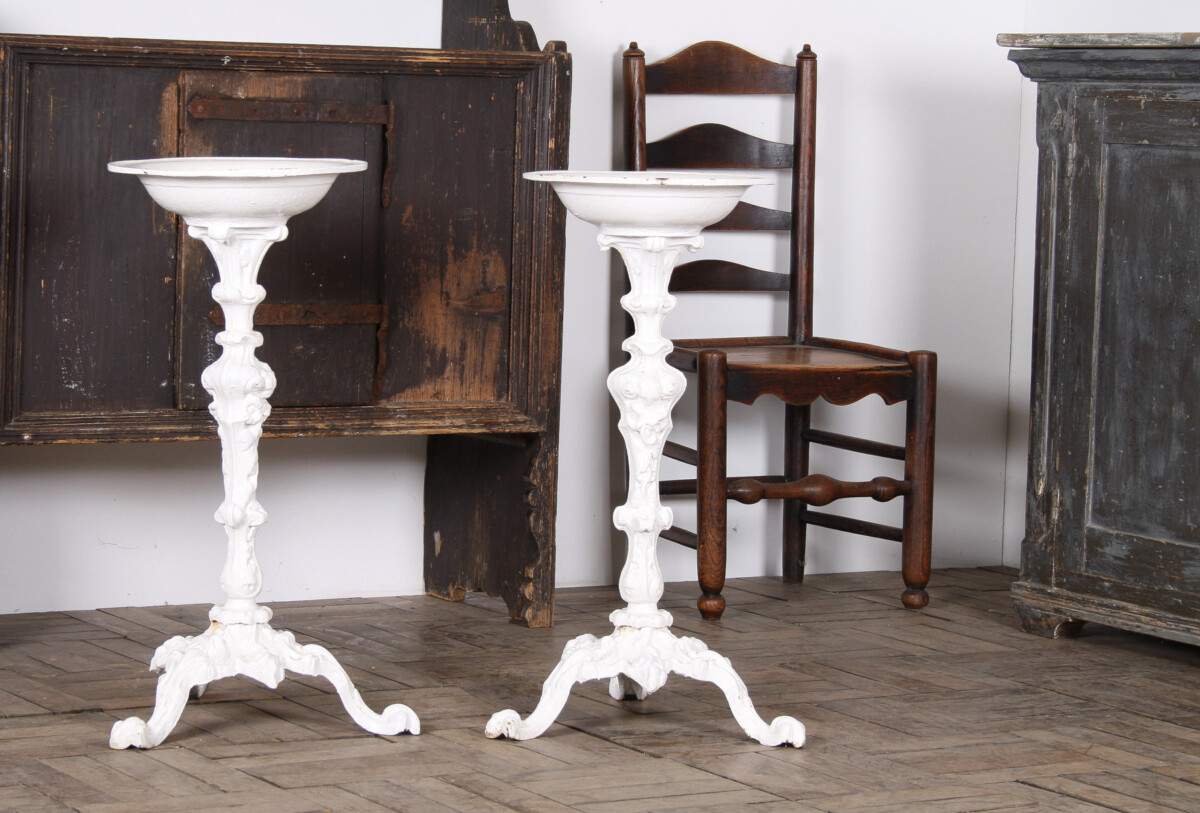 A Pair of Victorian Cast Iron Torchere Plant Stands - Image 10
