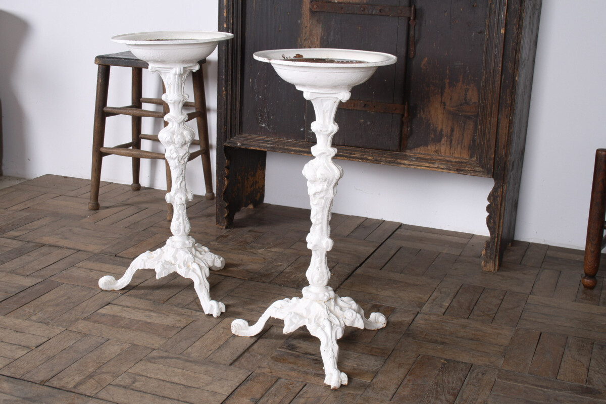 A Pair of Victorian Cast Iron Torchere Plant Stands - Image 5