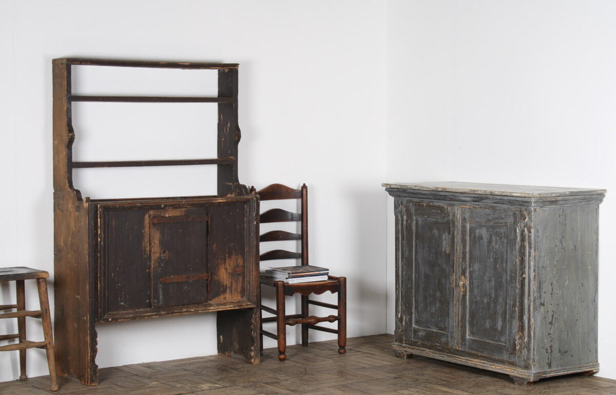 Primitive Rustic European Farmhouse Dresser Display Unit with Storage Shelves - Image 15