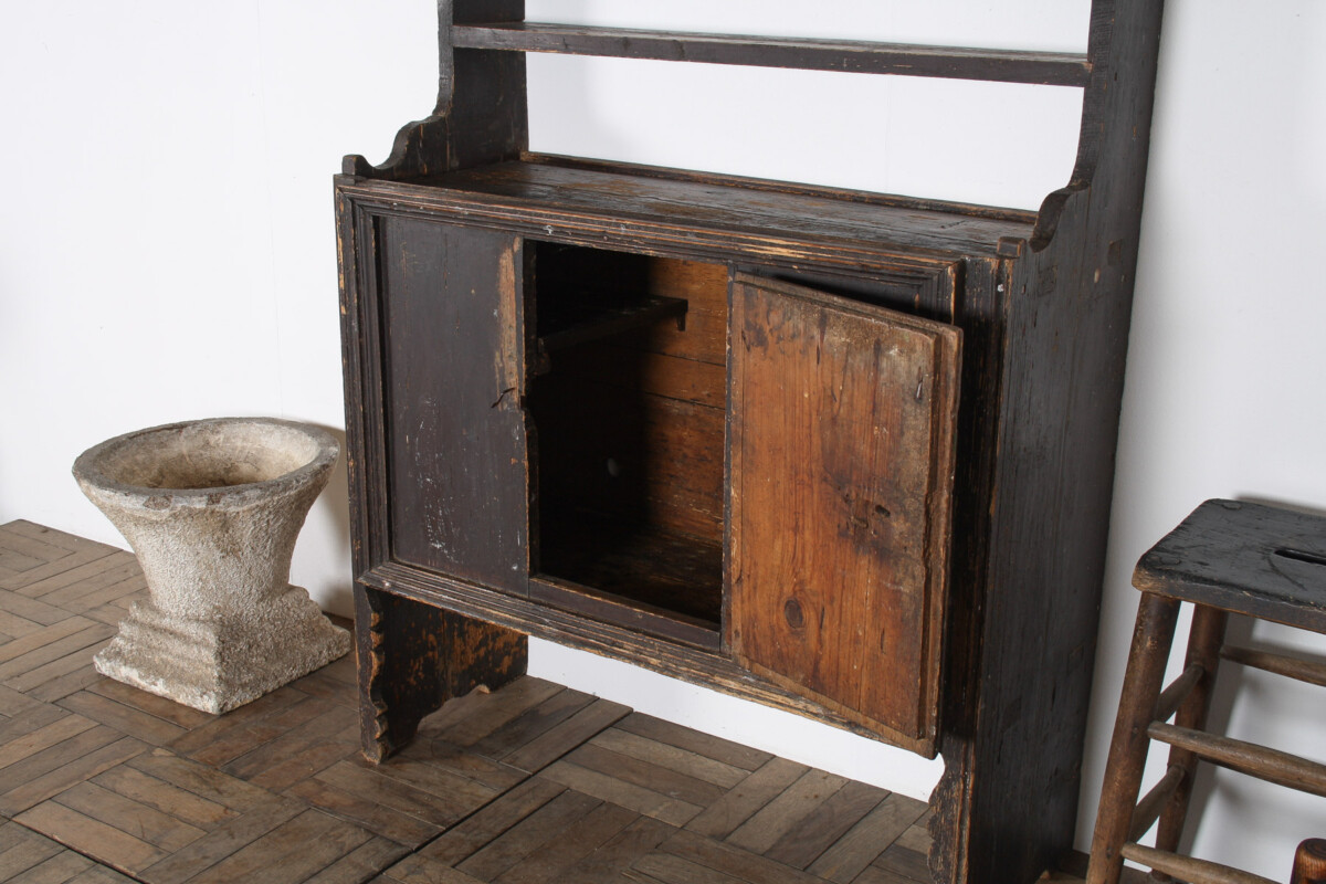 Primitive Rustic European Farmhouse Dresser Display Unit with Storage Shelves - Image 2