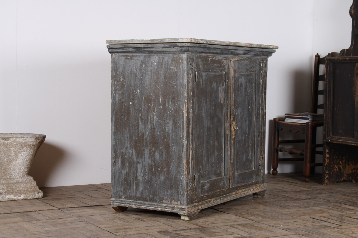 Swedish 19th Century Painted Pine Cupboard Storage - Image 10