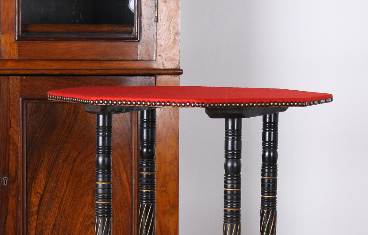 Antique Ebonised Aesthetic Movement Side Table with Red Baize - Image 2