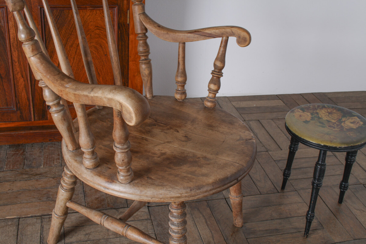 Antique Elm Low Back Windsor Armchair | Fireside Smokers Chair - Image 9
