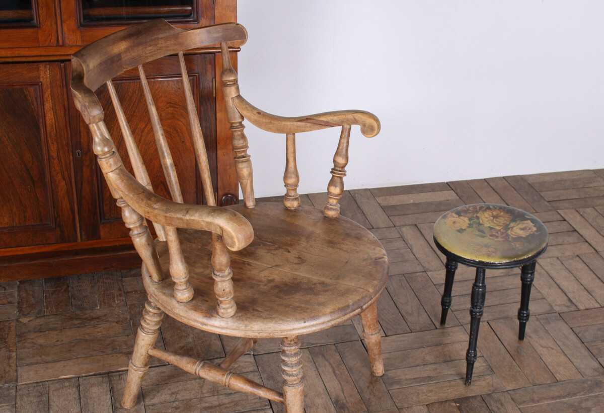 Antique Elm Low Back Windsor Armchair | Fireside Smokers Chair - Image 8