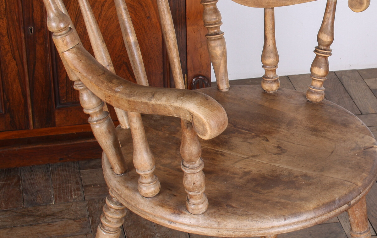 Antique Elm Low Back Windsor Armchair | Fireside Smokers Chair - Image 7