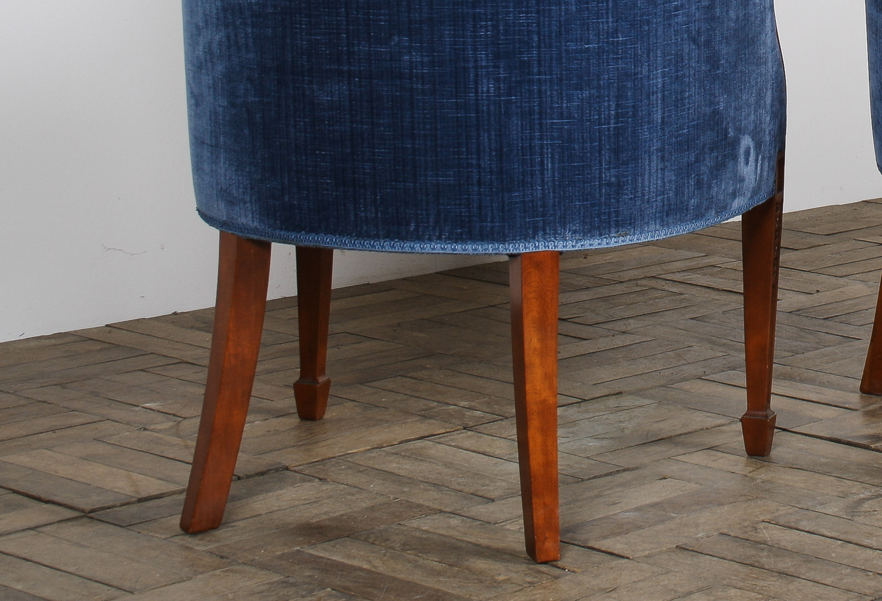 A Exquisite Pair of Tub Chairs in Royal Blue by Fine Furniture Maker Arthur Brett - Image 7