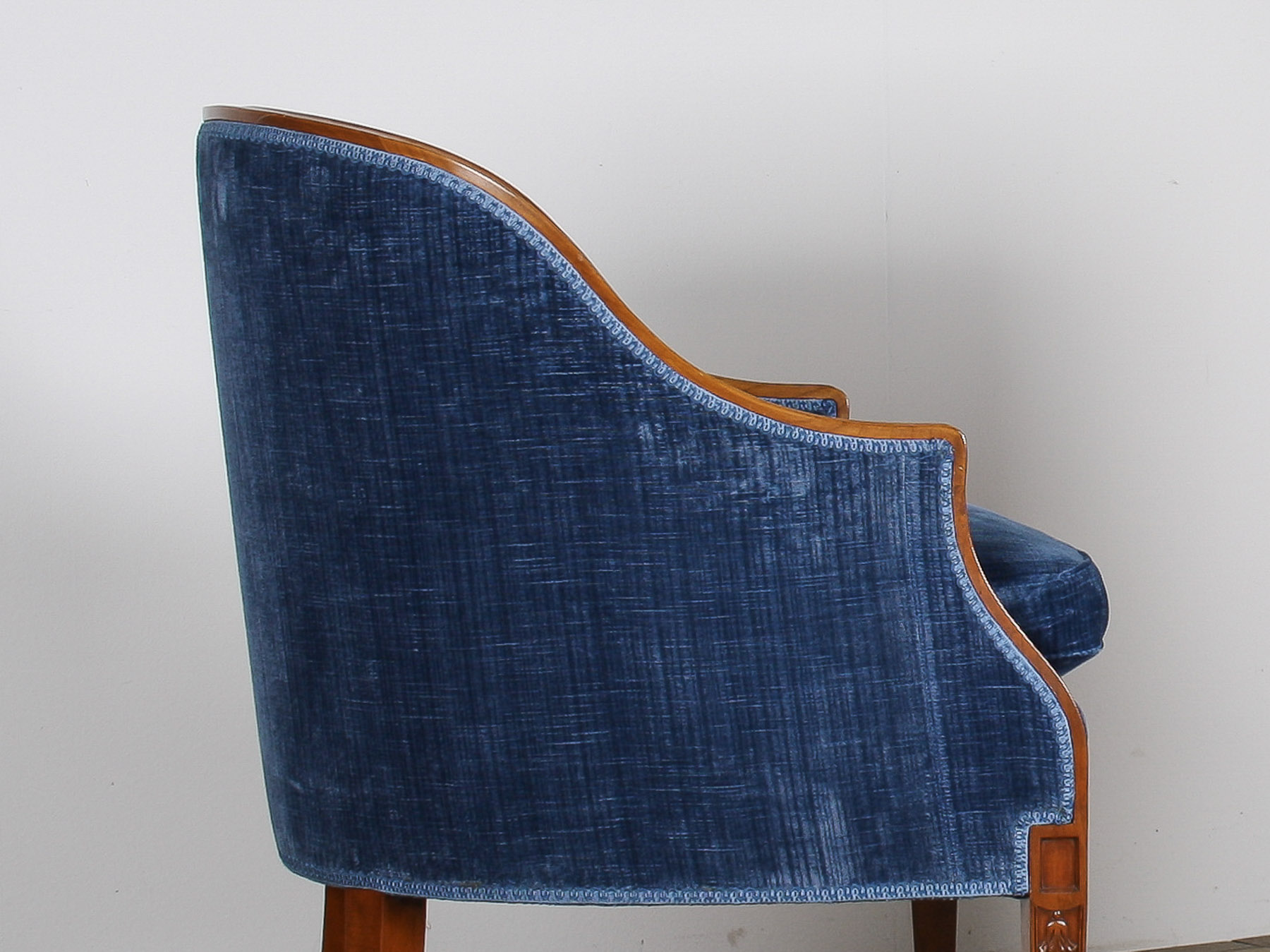 A Exquisite Pair of Tub Chairs in Royal Blue by Fine Furniture Maker Arthur Brett - Image 4