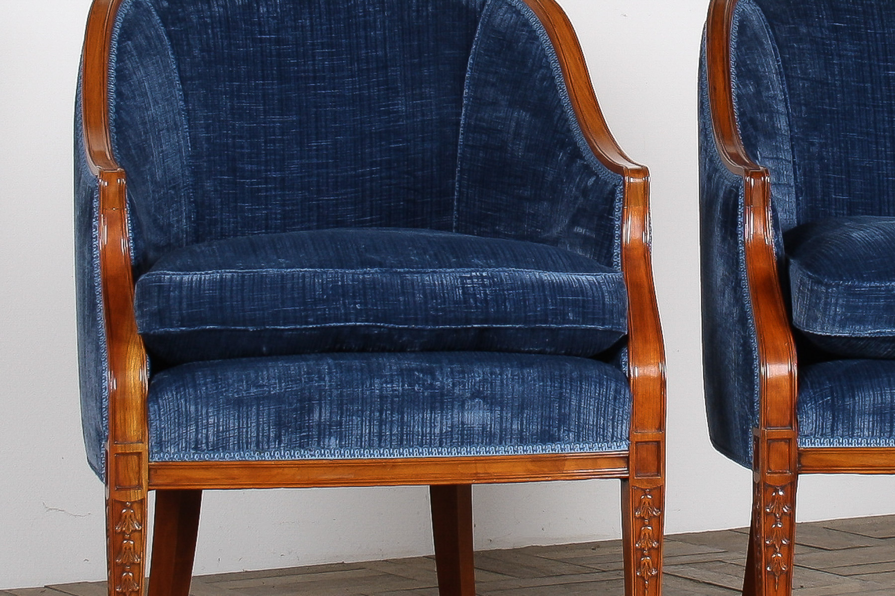 A Exquisite Pair of Tub Chairs in Royal Blue by Fine Furniture Maker Arthur Brett - Image 16